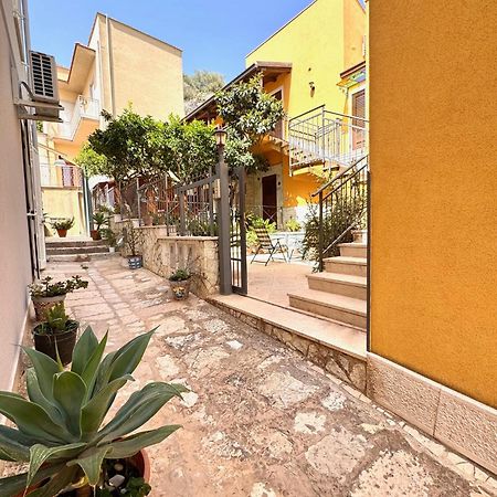 Casa Vacanze S. Marco Valderice Esterno foto