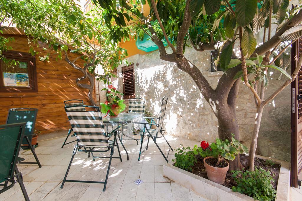 Casa Vacanze S. Marco Valderice Esterno foto