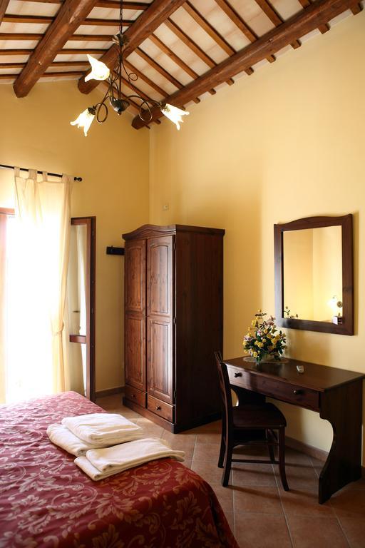 Casa Vacanze S. Marco Valderice Esterno foto