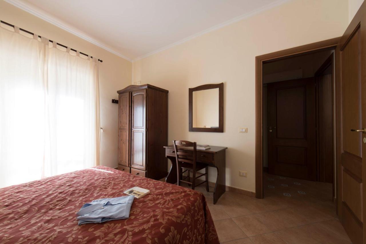 Casa Vacanze S. Marco Valderice Esterno foto