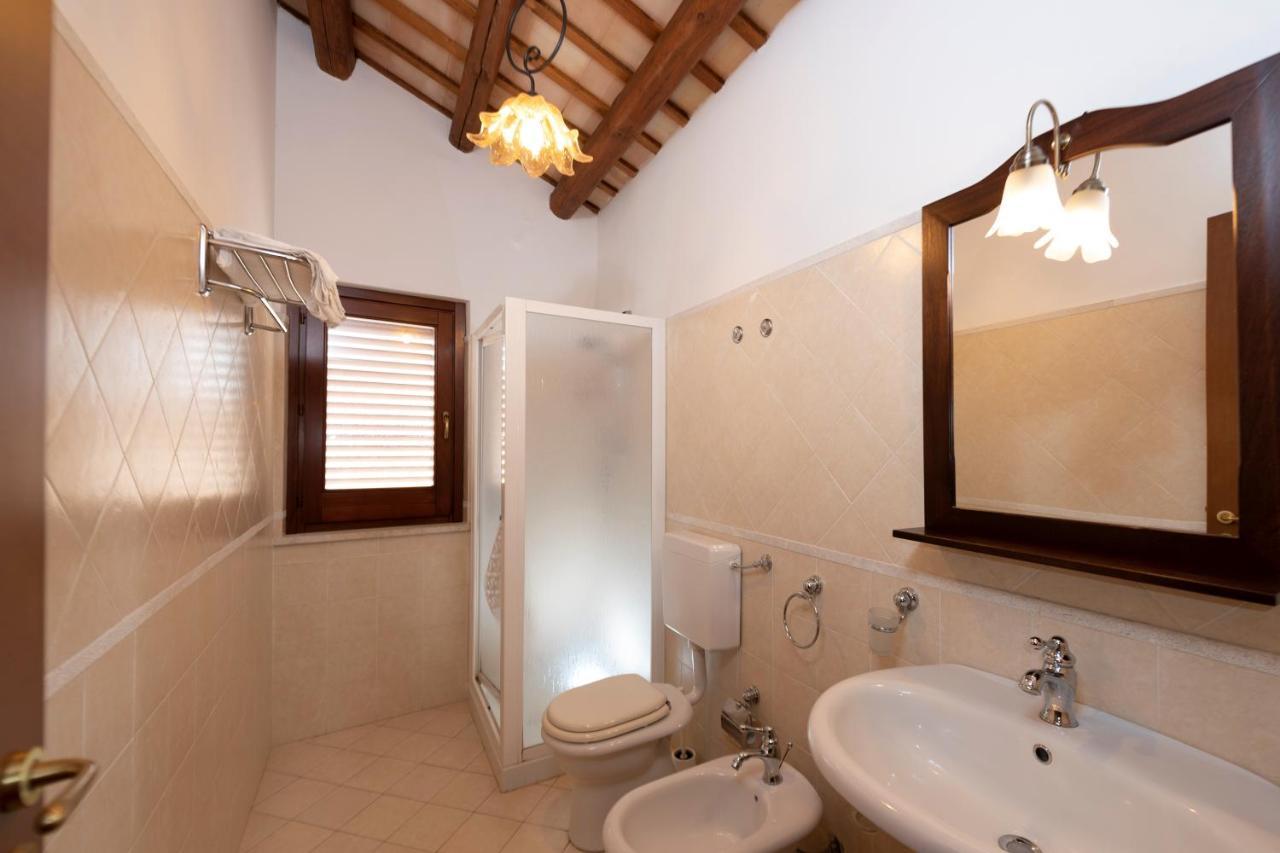 Casa Vacanze S. Marco Valderice Esterno foto